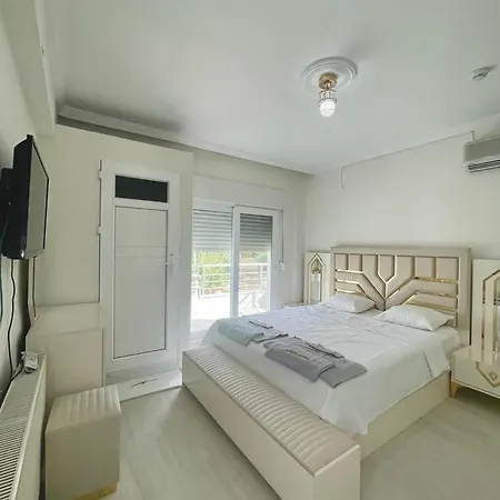 Vila Deniz *